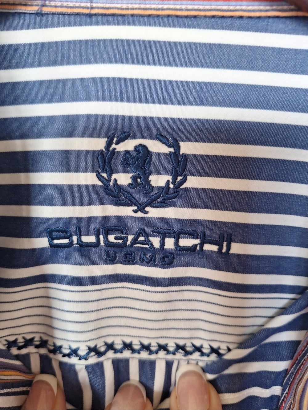 Bugatchi Uomo Classic Fit Blue Stripe Shirt Bold Modern Style Elevated Mens L - Picture 2 of 9